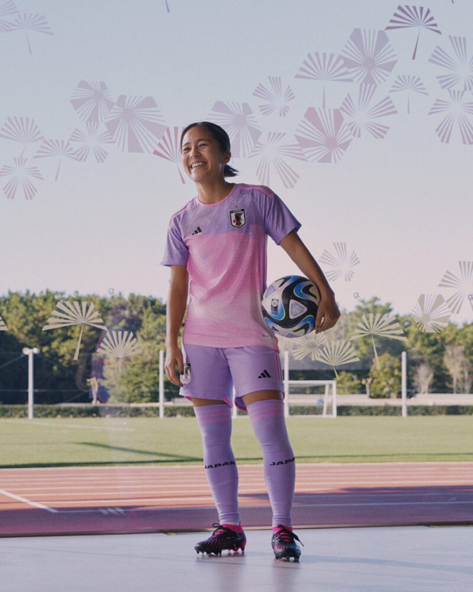 iccwomen's tweet photo. Japan's World Cup kits are a thing of beauty 😍🇯🇵 https://t.co/mLWgJJytTl