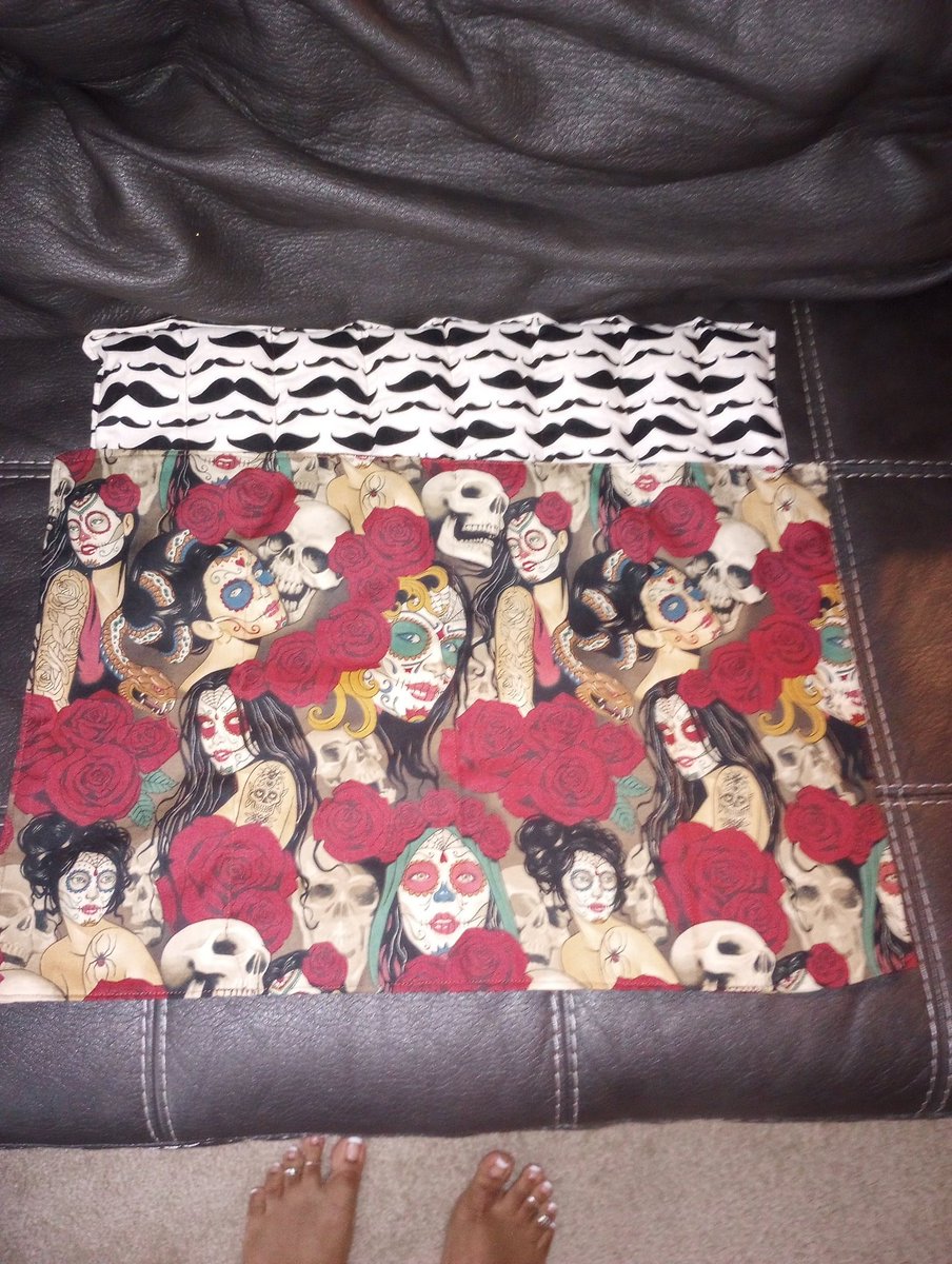 labodymassage's tweet photo. These heating pads are the truth. 
#art #heating #BlackGirlMagic #creative #pain https://t.co/IMHXcx4jZO