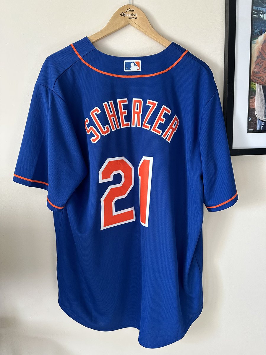 UKMetsNYC tweet media