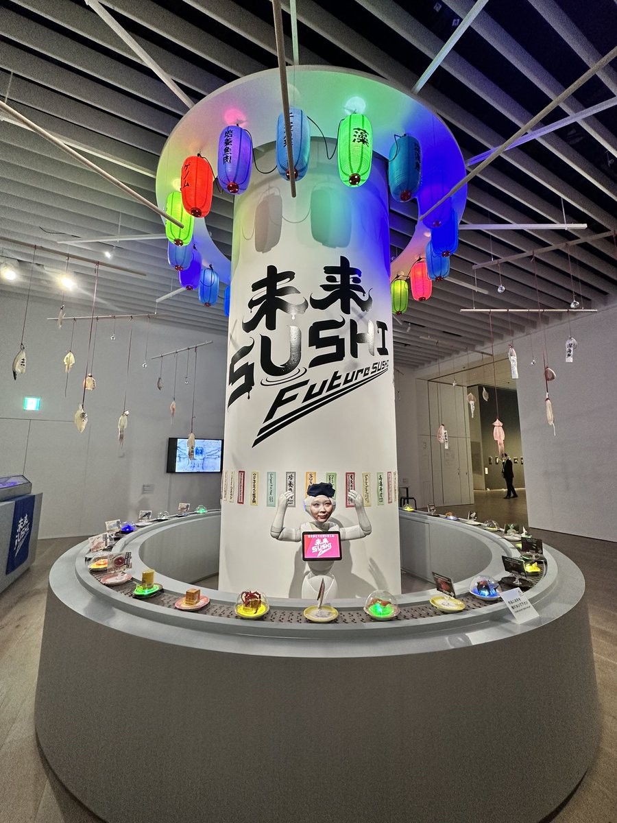 やっぱり今日は配信遅くなっちゃうのでお休みにします💦ごめんなさい！平日夜の森美術館空いてて良き！