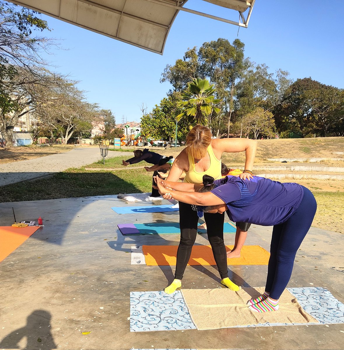yogaysaludable's tweet image. #Yoga es una maravillosa herramienta para mantenerte saludable y sobretodo equilibrado
Estamos #todosLosSabados en Parque del Oeste
Sector Anfiteatro
De 8 a 9:30 am
@traffiCARACAS
@maraton_CAF 
@Caracascuentame 
@todossomospolar 
@catia_posible
@VocesdeCatia
@RCR750
@LaMega107