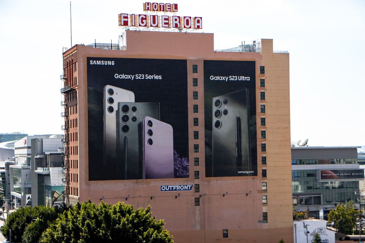 AgencySamba's tweet photo. Samsung Electronics is making a statement in Los Angeles with this hand-painted wall to introduce city-goers to its Galaxy S23 Series...
#advertising https://t.co/aUtuBSehe3