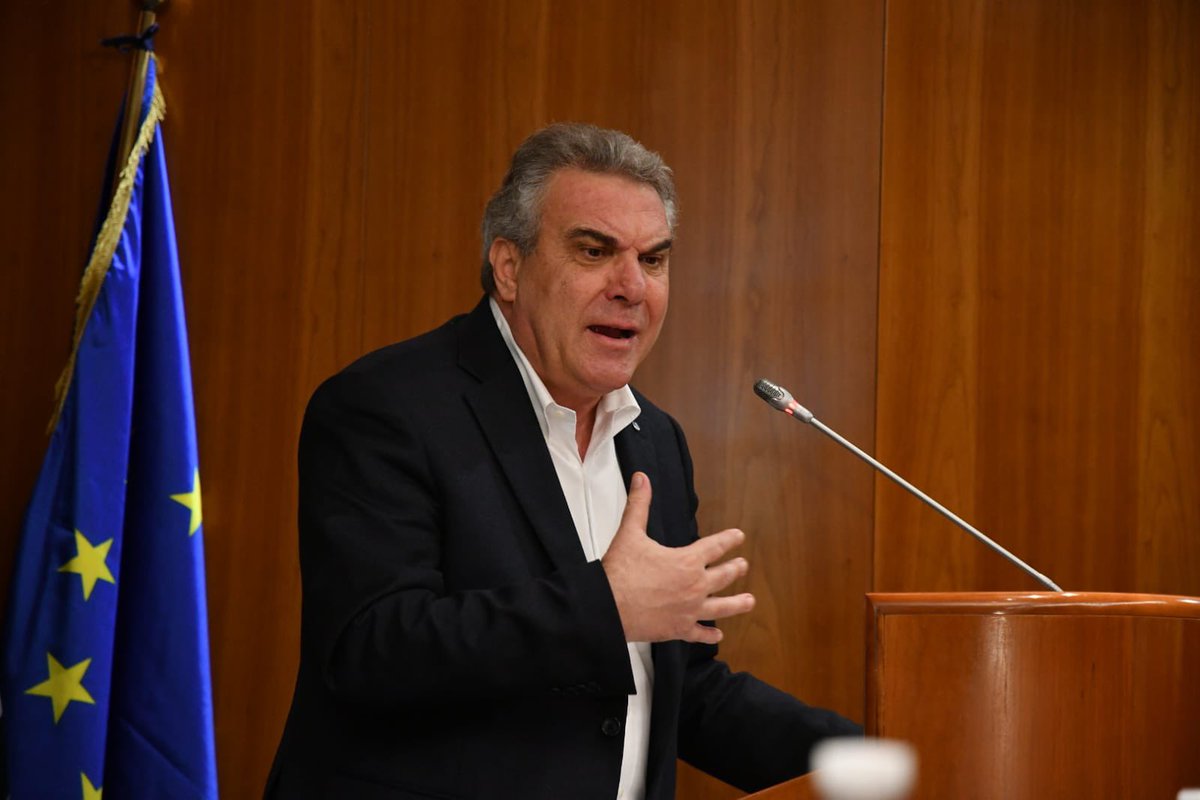 CislNazionale's tweet photo. “L’industria è un pilastro fondamentale del nostro sistema produttivo, con 4 mln di lavoratori e quasi mille mld di fatturato. La manifattura è un volano insostituibile. Per questo siamo fermamente convinti che sia necessario un “Patto per l’industria italiana”: #LuigiSbarra https://t.co/g0wzdjh7xy