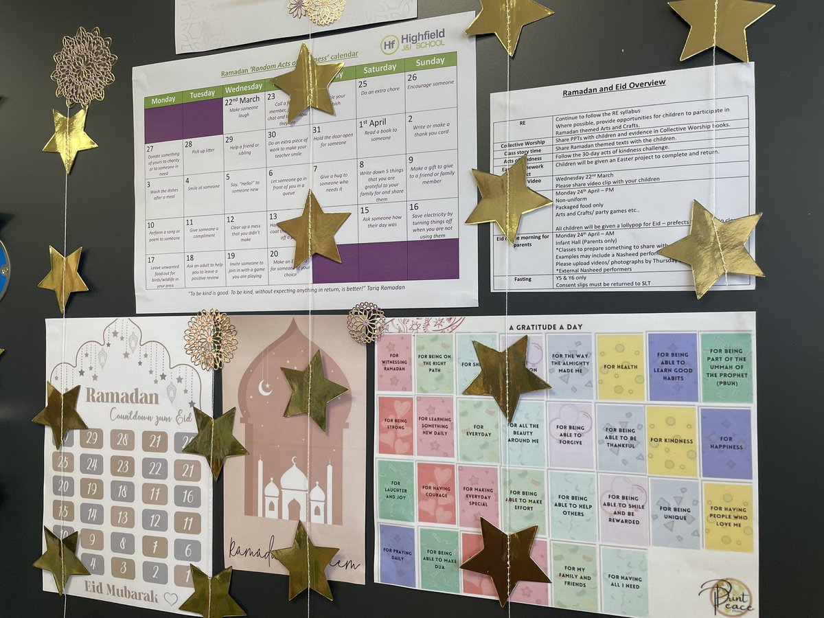 knaknakna222's tweet photo. RMP @hifieldji are ready for the month of Ramadan. ✨ This morning we created special cards for our families. #PACTShare #Ramadan2023 #RamadanKareem 🌙 https://t.co/pLYkP6hnDd