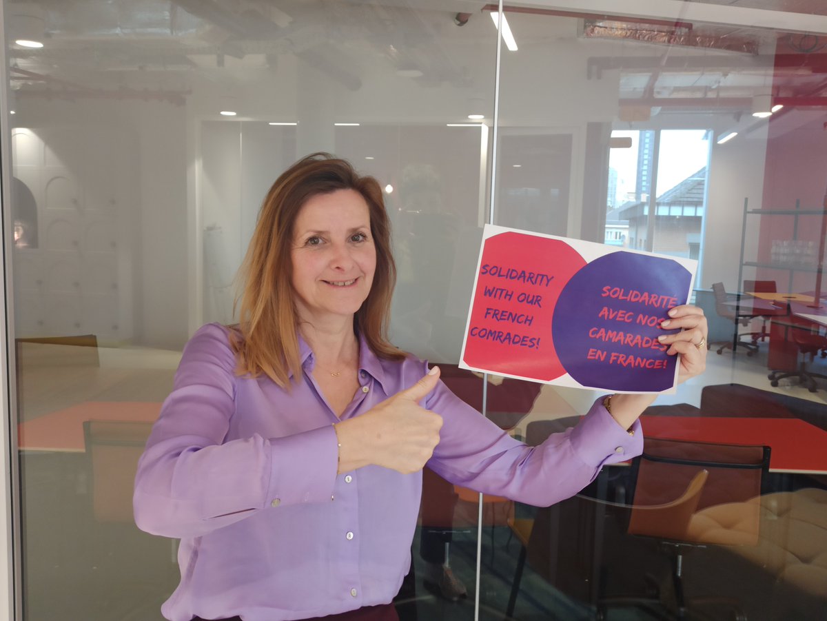 🟣Pour l'honneur des travailleuses et pour une retraite heureuse !🔴 

Le Comité Femmes de la CES exprime son soutien plein et entier aux camarades en France pour la mobilisation contre la réforme des retraites, qui touche les femmes de plein fouet!