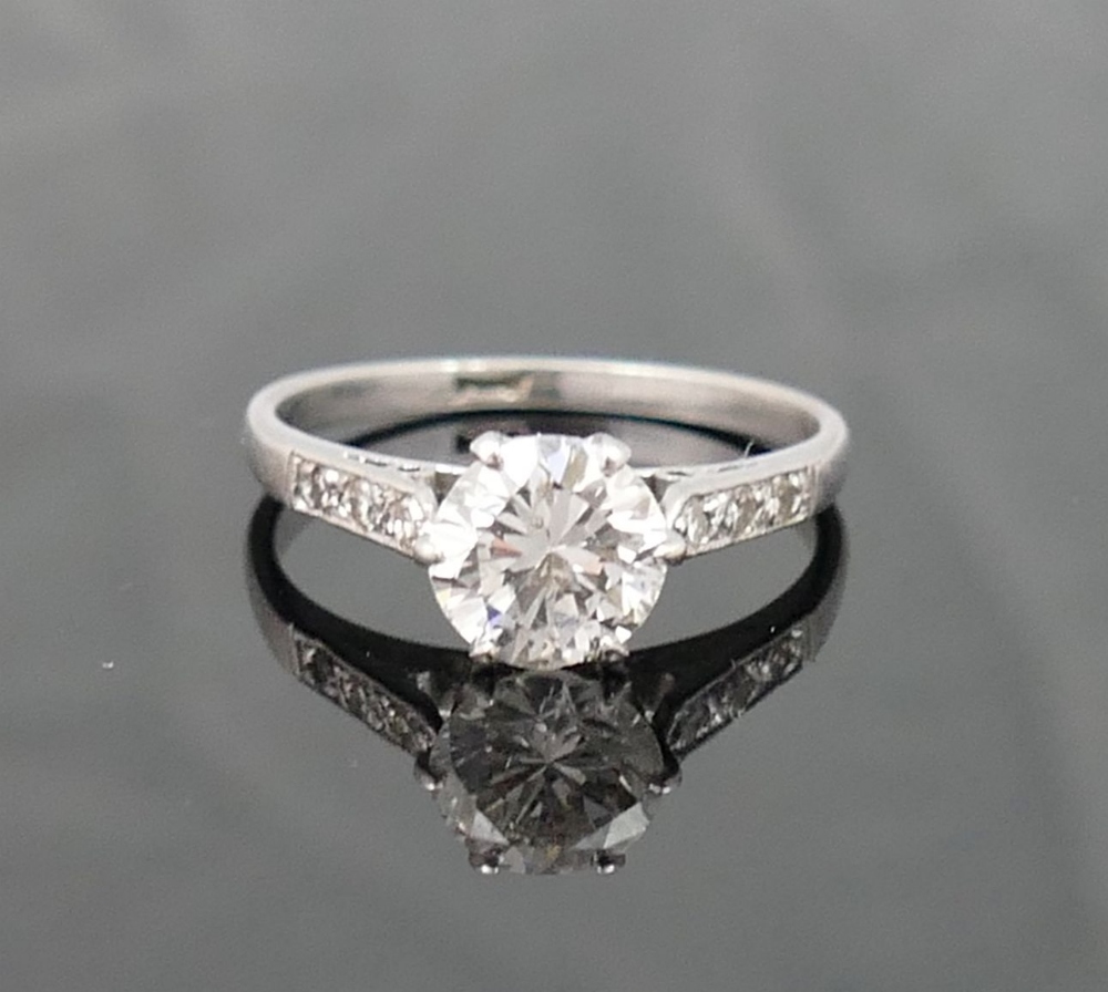 PippaDeeley's tweet photo. Diamonds, diamonds and more diamonds!!!!! 💍  It will be a sparkly sale on Saturday
https://t.co/S8pjnp1Cbx... https://t.co/dsN5I2IRI8