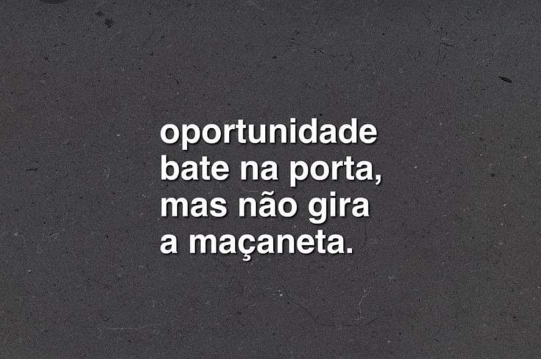 Fabriciodexango's tweet image. Não se iluda... O sagrado nos abençoa com a oportunidade, mas quem tem que girar a maçaneta da sua vida é você!
#façasuaparte