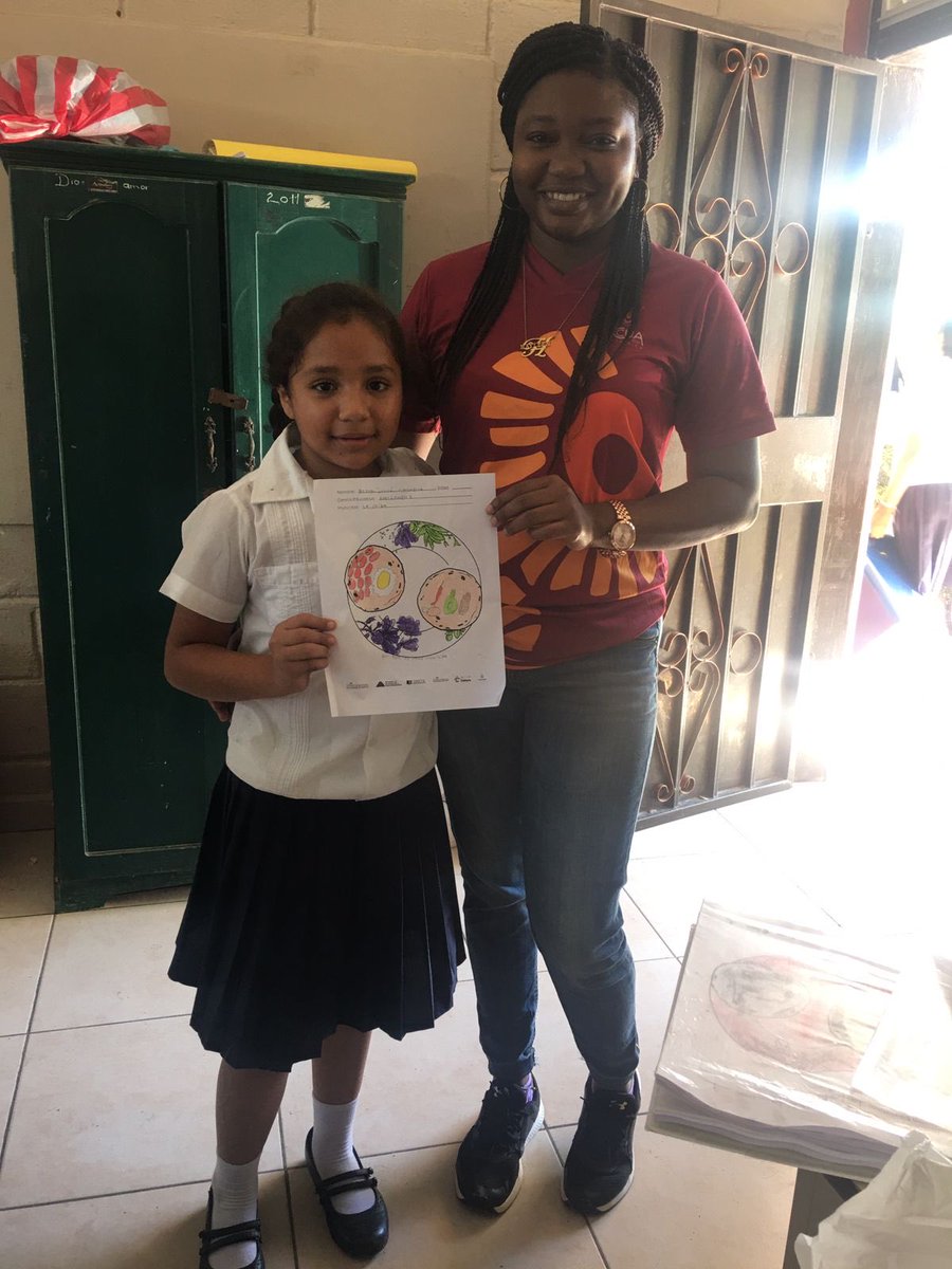 avo_anna's tweet image. Hoy en el Centro Básico Lempira realizando ejercicio de Mediación social del proyecto Resistencia de la Tortilla con niños de 4 y 5 grado #CasadelaCulturadelaCeiba #SECAPPH