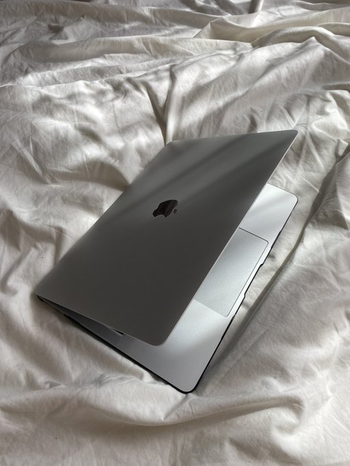 4 pic. Porn is an art. Don&rsquo;t care what u say. https://t.co/4jHEbzCuw2