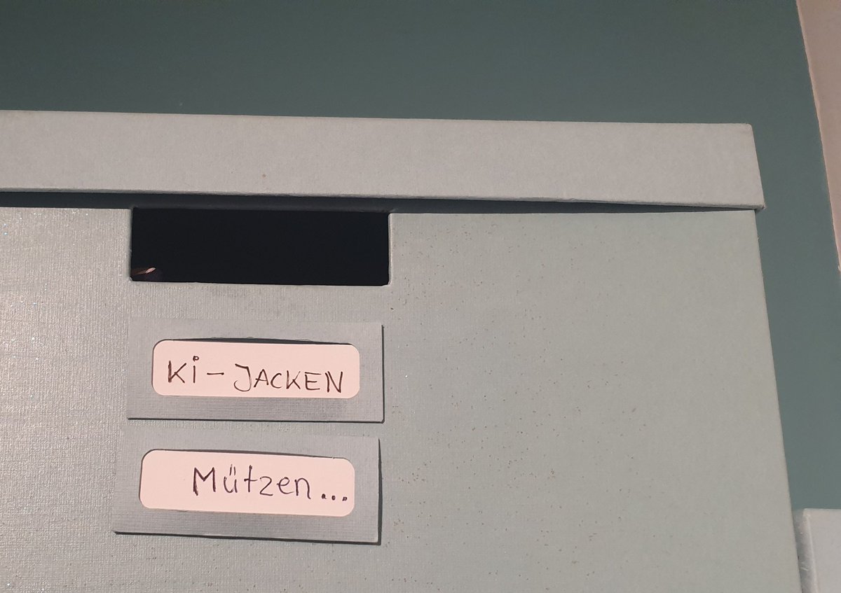Fundstück für die #Digitalisierung sgemeinde. #KI will gut gekleidet sein 😉
