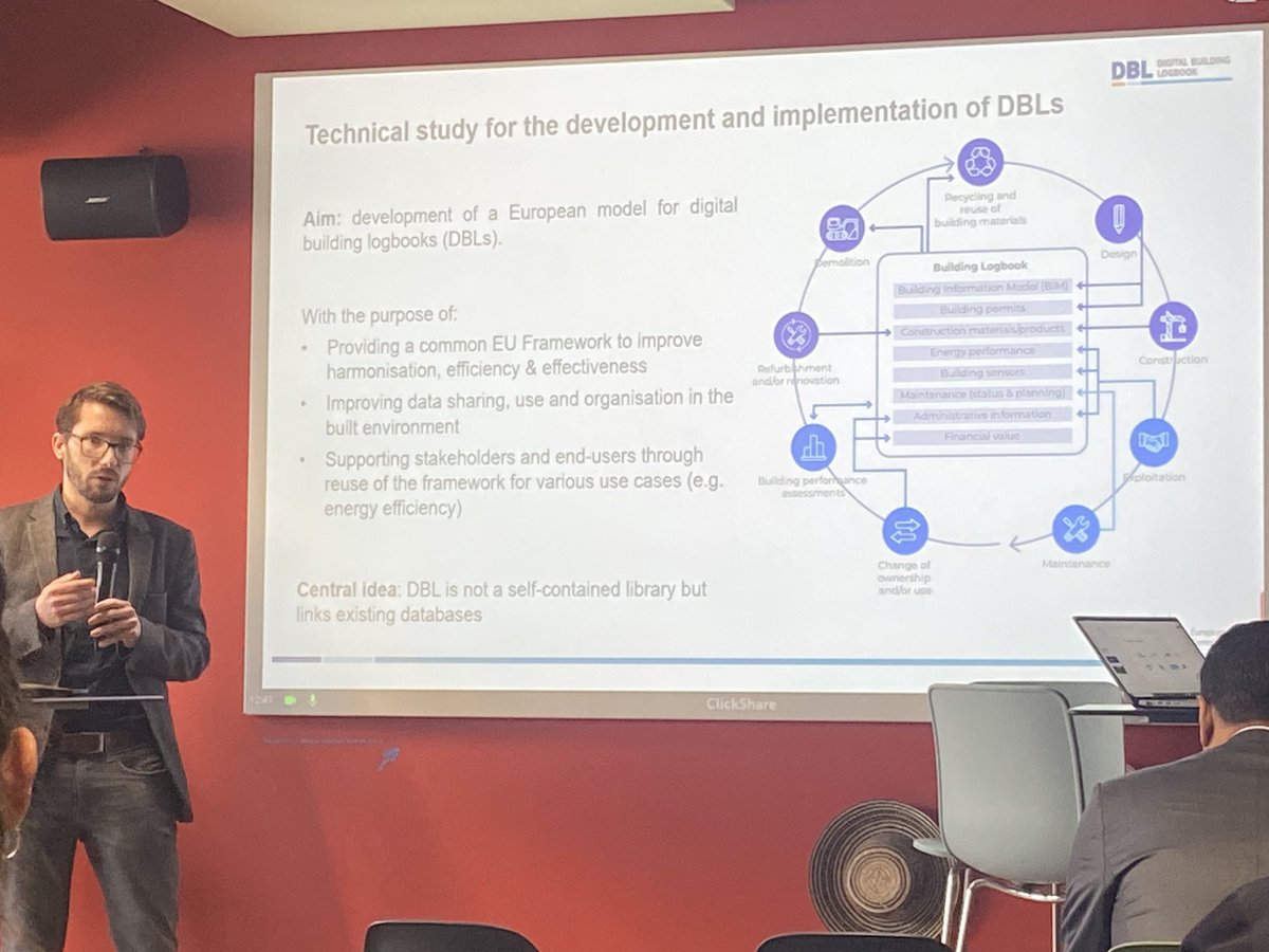AshvinH2020's tweet image. 💡#MichaelFlickenschild - @Ecorys works on a #DigitalBuildingLogBook that includes guiding principles of data, technologies and suggestions, existing standards and more. 

@SmartBuilt4EU #EUfunded #DGB