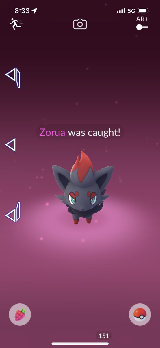 Meluminvti's tweet photo. Wait what? Shiny slow poke on map and transformed into zorua? IS THIS A THING ? https://t.co/mLRmQm0Q1r