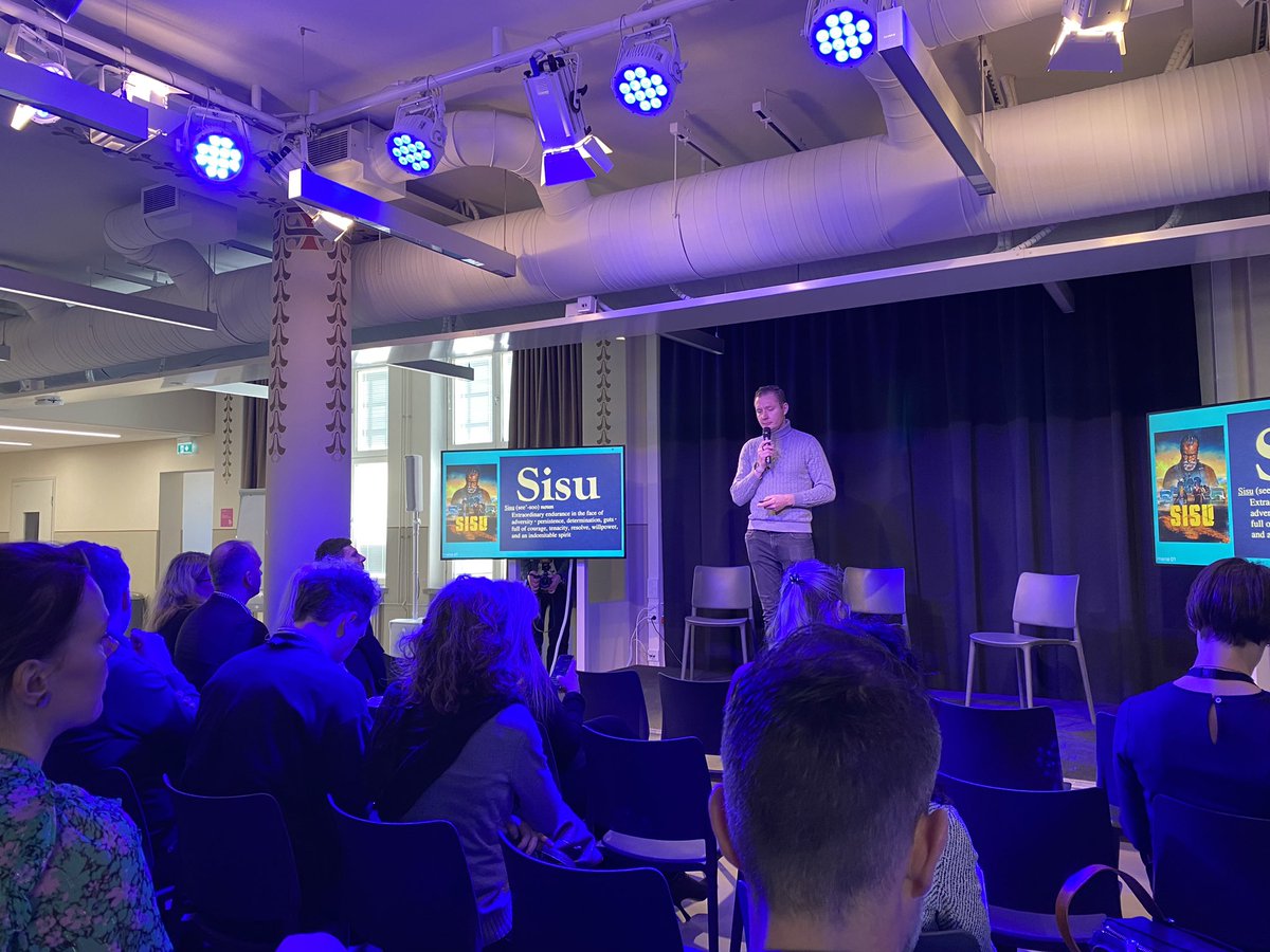 CEO of <a href="/MariaZeroOne/">Maria 01</a> <a href="/smolaholic/">Ville Simola</a> explaining the notion of „Sisu“ when it comes to finnish startups &amp; entrepreneurs. Very impressive how investments have multiplied more than tenfold in the last years. Finnland‘s been heading overall #startup investments across Europe. #EDF2023