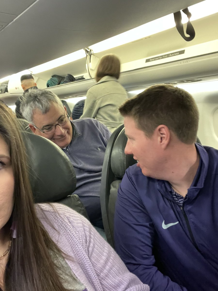 Vanessa Manbeck tweet media