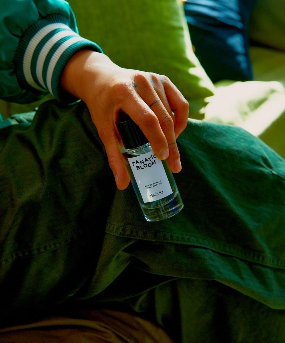 OnlyLookAtMino's tweet photo. [‼️] MINO IG update with his perfume collaboration with rìtdivita

✨️ Name: FANATIC BLOOM &amp; ODD:DREAM 
📆 It will be launched in April

#리트디비타 #Ad #FANATICBLOOM #ODDDREAM

▶️ https://t.co/byGMJlzUbZ

#MINO #송민호 @official_mino_ #위너 #WINNER @yginnercircle https://t.co/vKfao4BzHb