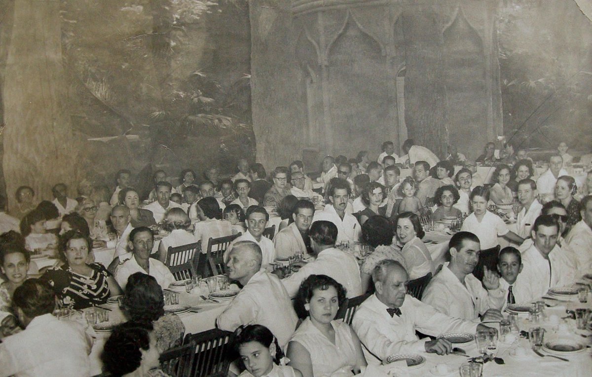 consellocultura's tweet photo. Na nova entrega de #Historiasdeidaevolta, proxecto que mantemos con @GaliciaAberta, achegámonos ao labor impulsado polas asociacións microterritoriais creadas pola emigración galega en Cuba. #HIEV

https://t.co/BoaquEqFiA https://t.co/v6yp6l0JV0