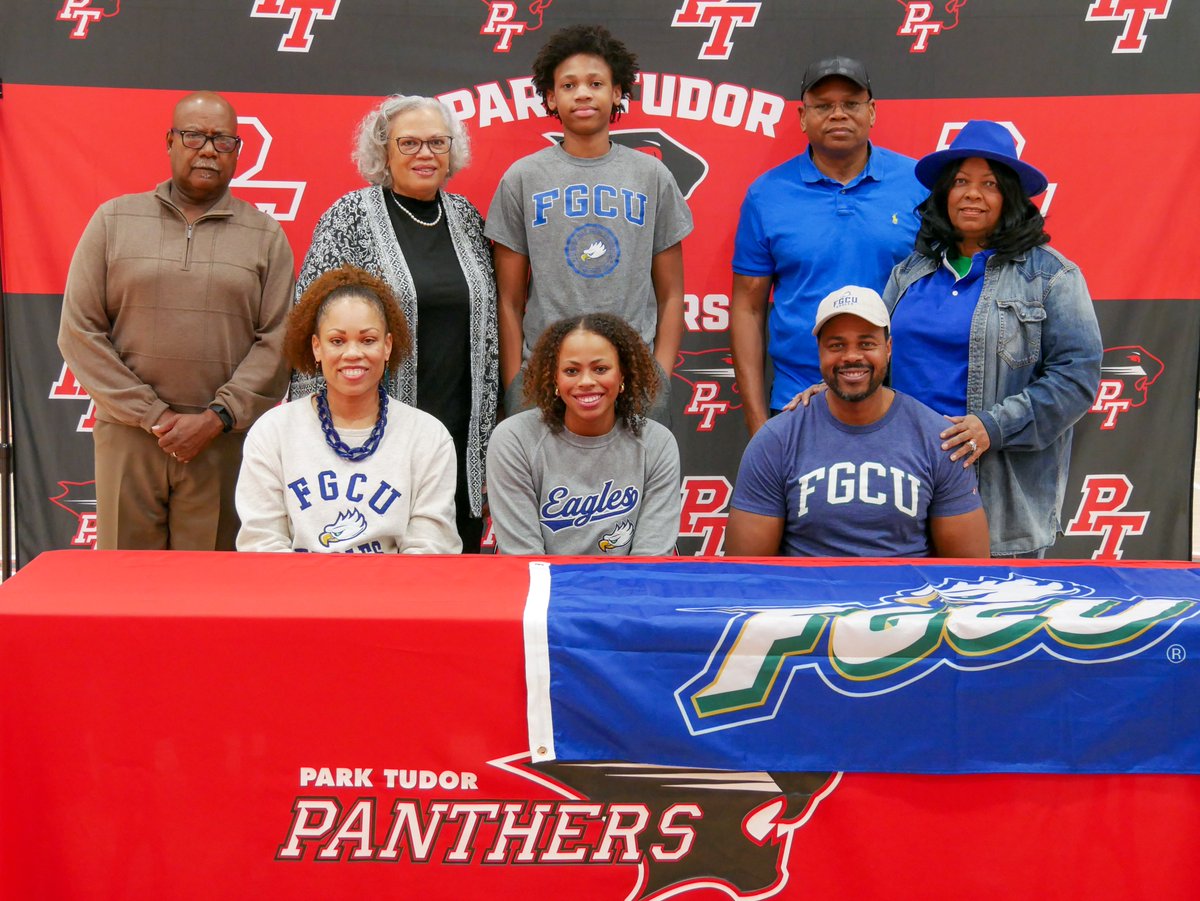 parktudor's tweet photo. Congratulations to these incredible student-athletes who have committed to continuing their athletic &amp; academic careers at the collegiate level!

🏐 Taban Kahre, Thomas More University 
🏐 Ava Smith, Florida Gulf Coast University 
🏐 Anna Supe, Belmont University https://t.co/QPir17JtxR