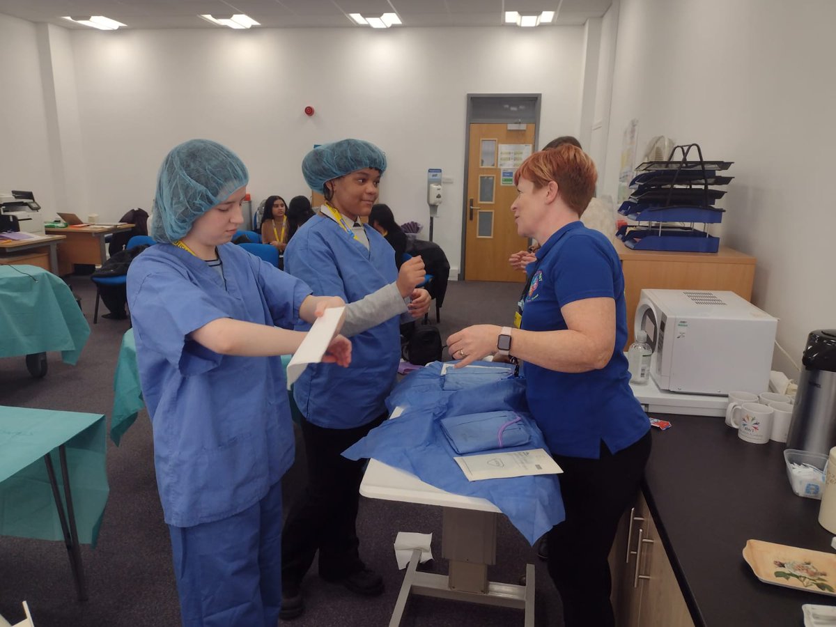 RWT_WEX's tweet photo. Students on work experience got to #discover what it is like working in the operating theatre. 

Can you guess how many "gunshot pellets" they managed to remove from their patient? 🤔💭 https://t.co/2YTY0rXlJV