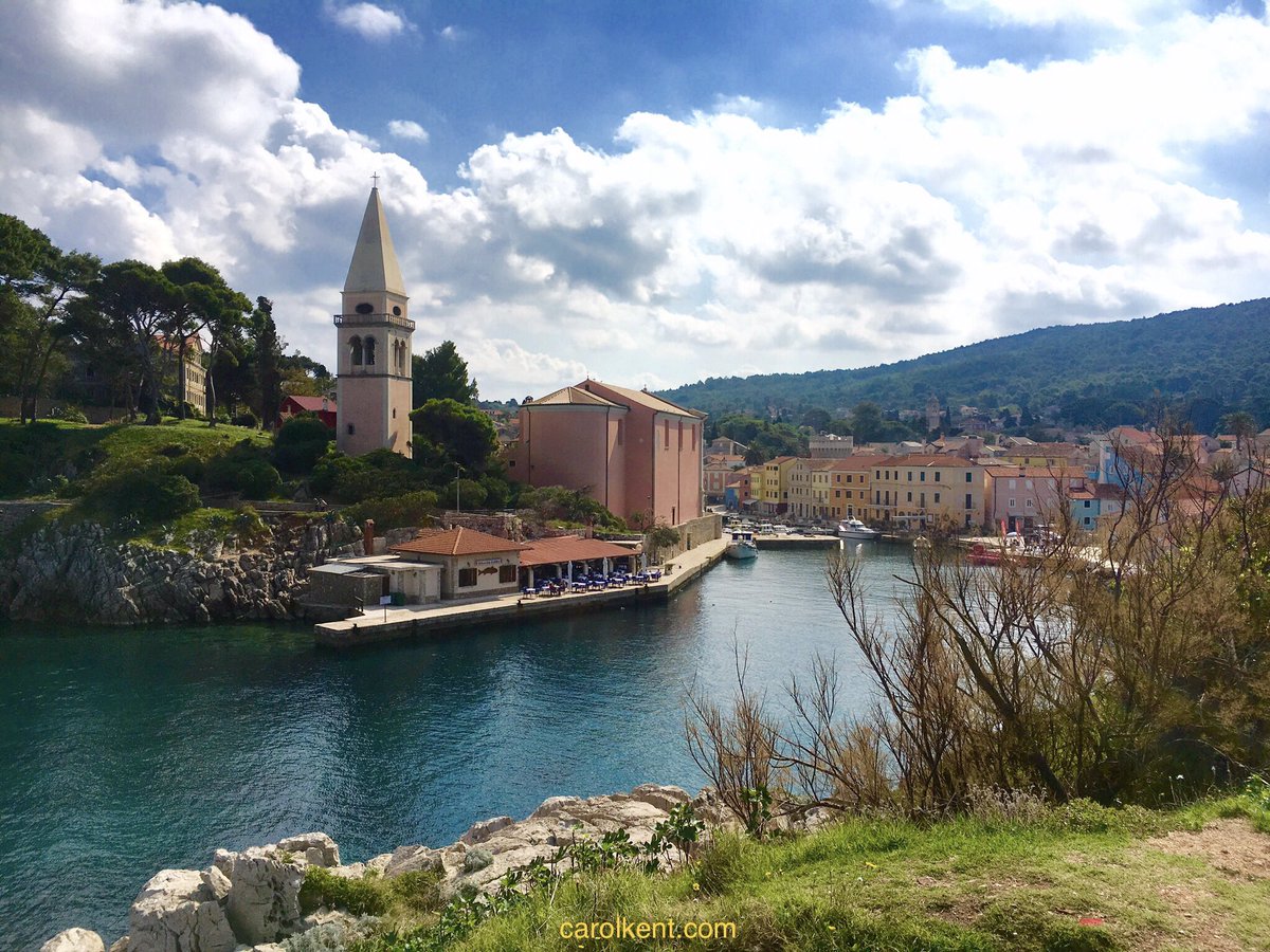 CKYachtCharters's tweet photo. @Croatia_hr I can smell the pine trees!  Veli (big) Lošinj is an island in the northern Adriatic Sea, in the Kvarner Gulf.  When you have chartered the “milk run” Split to Dubrovnik - this is a stunning area to try next.  I’ve been there and highly recommend. #yachtlife #Croatia #Losinj https://t.co/XmW7Umpsra