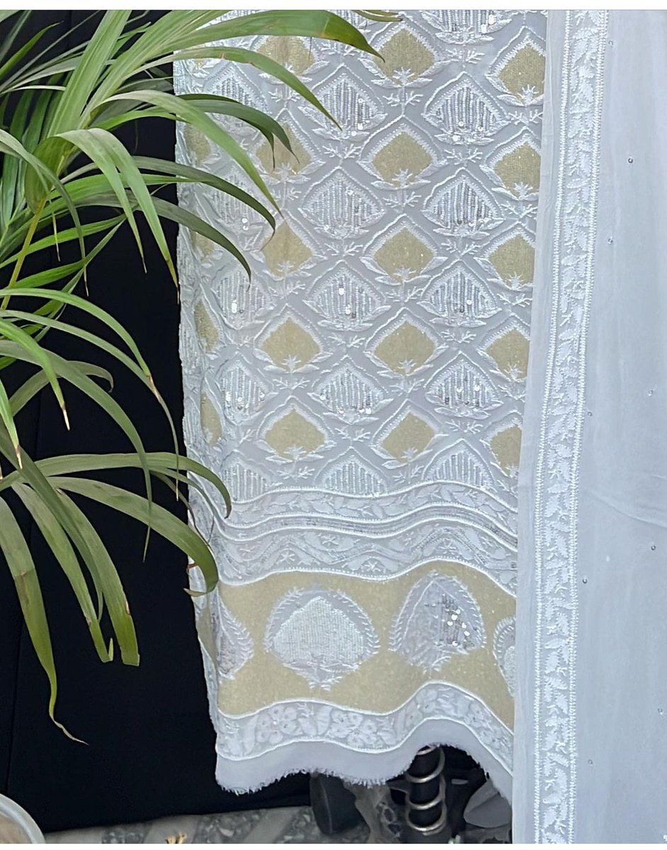 AwadhChikan's tweet photo. The countdown to Chand Mubarak has commenced and now is the moment to exhibit This Pure georgette suit's intricate Bead, Aari, and fine Cutdana work dressing for this occasion. Let's make this Ramazan Mubarak Special with this Avadhchikan Special Outfit.

#ramzanmubarak #chikan https://t.co/7msuIJ952M