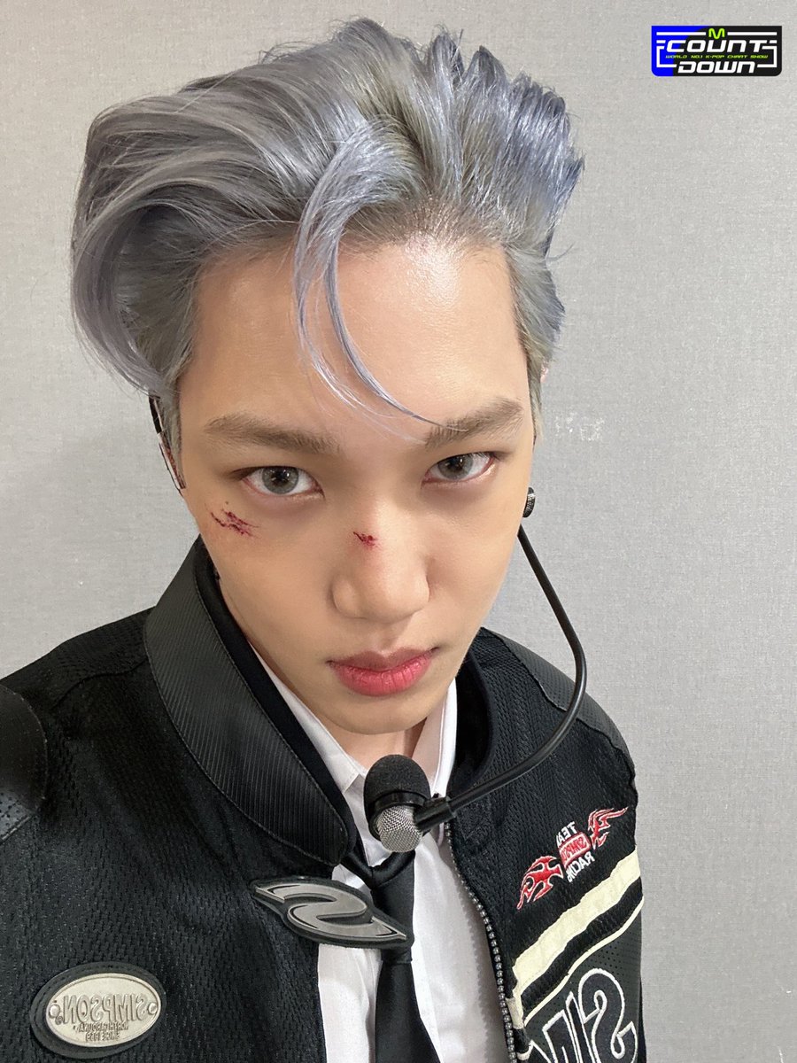 aeribase's tweet photo. ✨ LIAT ERI WARNA RAMBUT KIM KAI😭😭😭😭 https://t.co/HeqeZcSYyt
