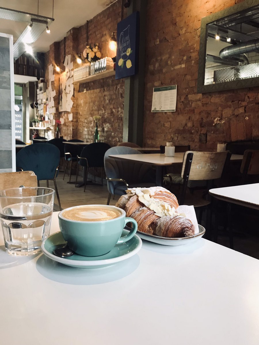 Nice (and early) start at a lovely place called #MokapotHouse for breakfast and thoughts on wellbeing valuation.
C:3 F:3 A:3 #HuntforCoffee