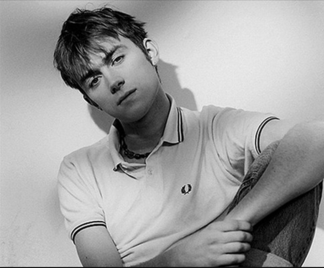 Happy Birthday Damon Albarn 

Favourite Albarn penned track ..? 
Blur / Gorillaz / TGTBQ 