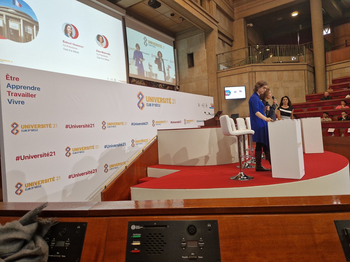 PapANgom's tweet photo. Université 21 aux @lecese c'est parti !
Une journée pour réfléchir à une représentation positive de la diversité en France. 
Bravo à @BatoulHassoun_ , @ElsaMainville et aux membres du @Club21Siecle pour l'organisation de cette journée. 
#université21 #DiversityandInclusion https://t.co/WZ38KyE5qH