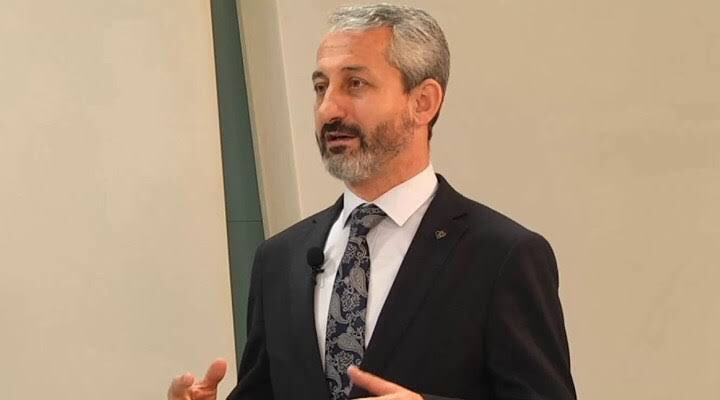 darkwebhaber's tweet photo. Türkiye Diyanet Vakfı Zekat Müdürü Yavuz Kocamış, Kızılay Şube Hizmetleri Direktörlüğü'ne atandı. https://t.co/foJYxftWjy