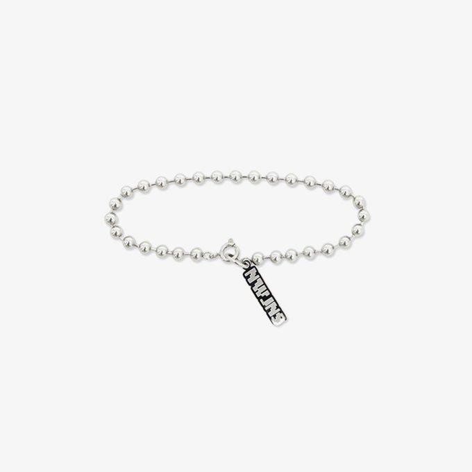 AOKI_merch's tweet photo. Pre-Order NEWJEANS💫

 bracelet 
💸 350k dp 175K (est 200gr)

 charm set(danielle) dan charm set (hyein)
💸 315K dp 160K (est 200 kg)

✓ Kargo+tax
✓ Bersih Ina
✓ Proof co
✓ Bisa pilih cover
✓ GO LINE
✓ Disc.Resell
✓ Dropship

💳 BCA/DANA
📍Jakarta Utara

Minat?dm https://t.co/Z4G7VQEysw