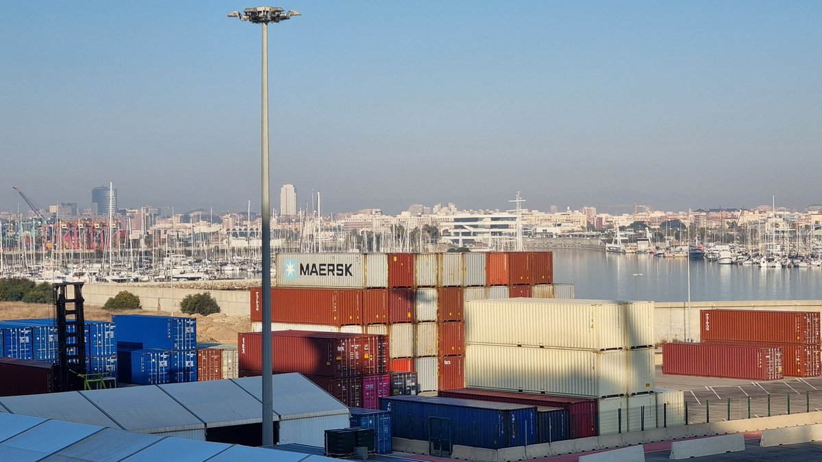 KerstinRoost's tweet image. Looking at these and think it&apos;s great to know that VSAT enables our customers&apos; customers operational agility and intelligence; and rely on platforms to meet a wide range of needs #Cargotracking #Fleetmonitoring #SmartShipping #CrewWelfare 
idirect.net/maritime-conne…