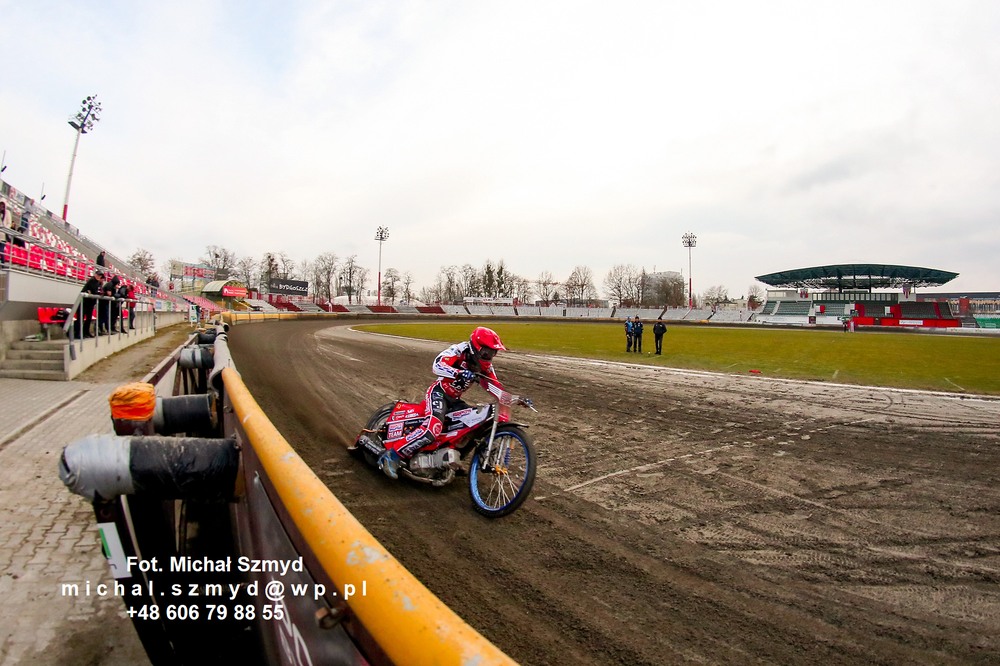 michal_szmyd's tweet image. 20.03.2023
Treningowo z Wiktorem Przyjemskim. 
Różne ujęcia, różne obiektywy - jak to na treningu ;-)
@PoloniaBDG @BydgoszczPL #polonia #bydgoszcz #wiktor #przyjemski #practice #ontrackagain