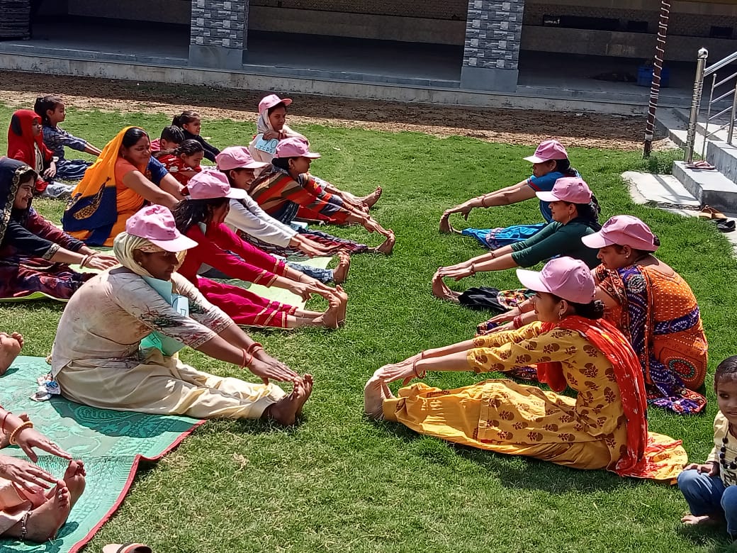 AmitSharma_DWCD's tweet photo. Today 4th Day of Poshan Pakhwada, 
We Organised Yoga Camp at ICDS KANJHWALA PROJECT AWC s focusing YOGA CAMP session to be organised for the well being .
#PoshanPakhwada2023
 #सहीपोषणदेशरोशन @MinistryWCD @smritiirani @rashmisinghIAS @SamanvayWCD @Navlendra @AtishiAAP https://t.co/JH6mrnHKbr
