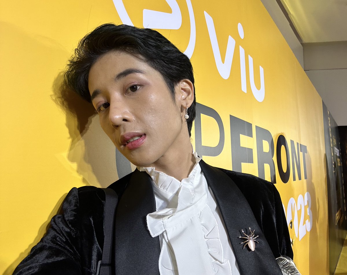 Viu_TH's tweet photo. #TheOutingSeries ทีมนี้เขาแซ่บกันสุด ๆ 🔥

 ⭐️ ชม Live ได้ทาง FB / YT และ TikTok : 
@Viu_TH เวลา 18.00 น.

#ViuUPFRONT2023
#ViuOriginal
#Viuอ่านว่าวิว https://t.co/NjX6cpBMrV