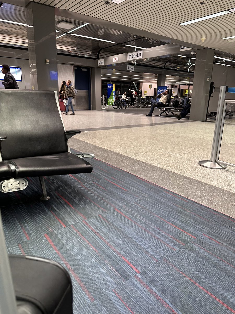 ekulfps's tweet photo. ORD ✈️ MIA https://t.co/xGhCAEsQN3
