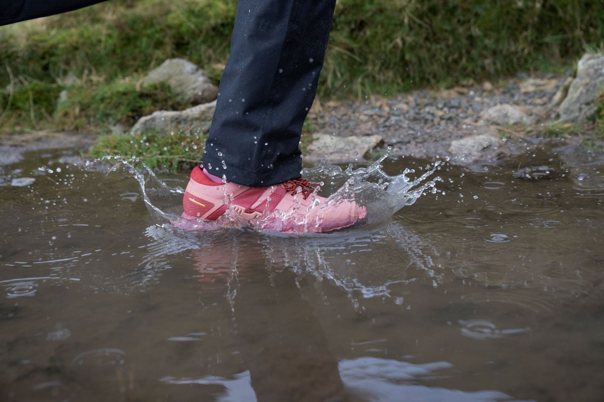 The Quantum Ultra Waterproof Vibram Shoes are ideal for keeping active this spring 👟

They use IsoDry, a waterproof and breathable membrane that allows moisture out but prevents rain getting in 💦

Shop now: bit.ly/3lM2wNQ