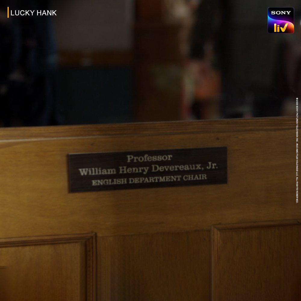 SonyLIV's tweet photo. This is the world of Professor Hank.
Want to know more about it? Tune in to Lucky Hank now.
#LuckyHank streaming now on Sony LIV - https://t.co/pY60YTKEmL
#LuckyHankOnSonyLIV
#BobOdenkirk #MireilleEnos #SuzanneCryer #CedricYarbrough #DiedrichBader #OliviaScottWelch #SaraAmini https://t.co/dR2xAAJdwT