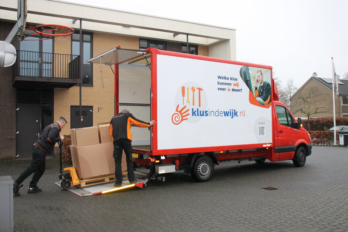 Heb je een klus die gedaan moet worden? Dan kun je de mannen van Klus in de Wijk bellen. "We kunnen hier eigenlijk alles wel!" Lees het verhaal: frionzorg.nl/verhalen/klus-…