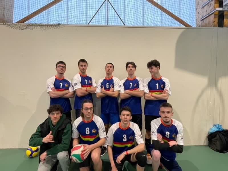 IUTNantes's tweet photo. #CDFIUT2023 - Bien arrivés à l’@IUTdeLongwy54 pour la coupe de France des IUT 2023 ! 
Handball, basket, volley, rugby… 
Nos étudiants sont prêts 💪

Allez #iutnantes ! 🔥 

@NantesUniv @lesIUT @ChristopheM4437 https://t.co/2mzWrxU2Sq