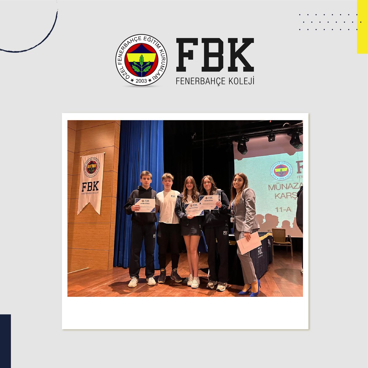 FBKoleji's tweet photo. Anadolu Lisesi öğrencilerimiz arasında gerçekleşen Münazara Yarışması'nda 11-B sınıfı birinci olmuştur. Yarışmaya katılan tüm öğrencilerimizi tebrik eder, çalışmaları için her birine teşekkür ederiz. 💛💙
#fenerbahçekoleji https://t.co/Qi8QIUQjZE