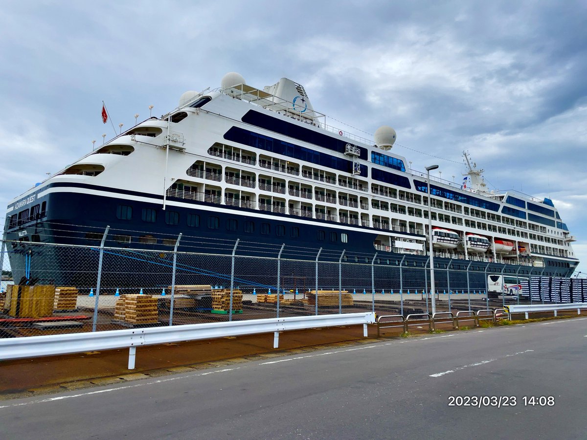 こちらの船を見てきました！🛳📸

#アザマラ・クエスト #クルーズ船
#アメリカ #セレブリティ・クルーズ
#フランス #アトランティーク造船所
#新潟県 #新潟市 #新潟港 #山ノ下埠頭

#ChantiersDeLAtlantique🇫🇷
#CelebrityCruises #AzamaraQuest🇺🇸
#NiigataPort #Niigata #Japan🇯🇵