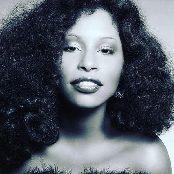 Happy birthday to my favorite female singer @ChakaKhan 
here’s to many bless ones 🙏🏿💜
#chakakhan #chaka50