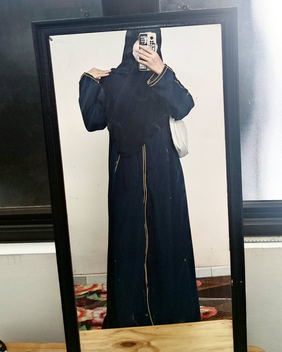 shemaabayaa's tweet photo. Abaya 200 ribuan masih ada yaa! sisa 4 pcs terakhirrrr 🥲🥲

Buruan yukk masih diskon lohh! Abaya asli SAUDI cuma 300an udah satu set sama pashminanya 🥰🥰🥰 hanya ada 3 pcs size L dan XXL! Sebelum diborong org buat lebaran!!🙈

https://t.co/sAhFCikKGe

https://t.co/F5UxJau1mZ https://t.co/uZqxWIxdro