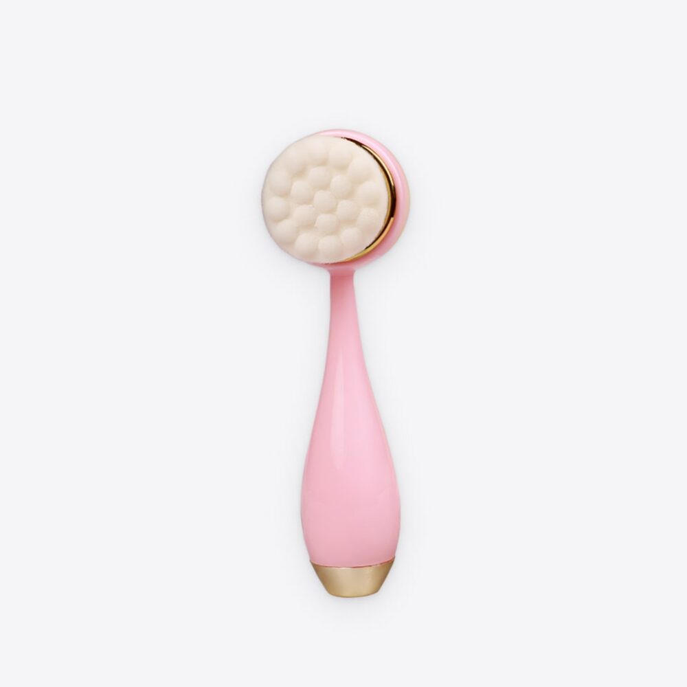 GirlistStore2's tweet photo. Double-Sided Facial Cleansing Brush #shopping #outfit https://t.co/avniJwbOSn https://t.co/4s4G5T5RGd