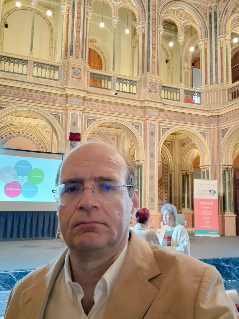 Hui participarem a la jornada de presentació de l'estratègia valenciana d'envelliment actiu i lluita contra la soledat no desitjada a la <a href="/dipvalencia/">Diputació de València</a> promoguda per @GVAinclusio i participació de <a href="/GVAsanitat/">GVA Sanitat</a> i altres entitats <a href="/healthylonelin1/">Healthy Loneliness</a> #projectedial <a href="/RagostF/">Raquel Agost-Felip</a> #ivafiq