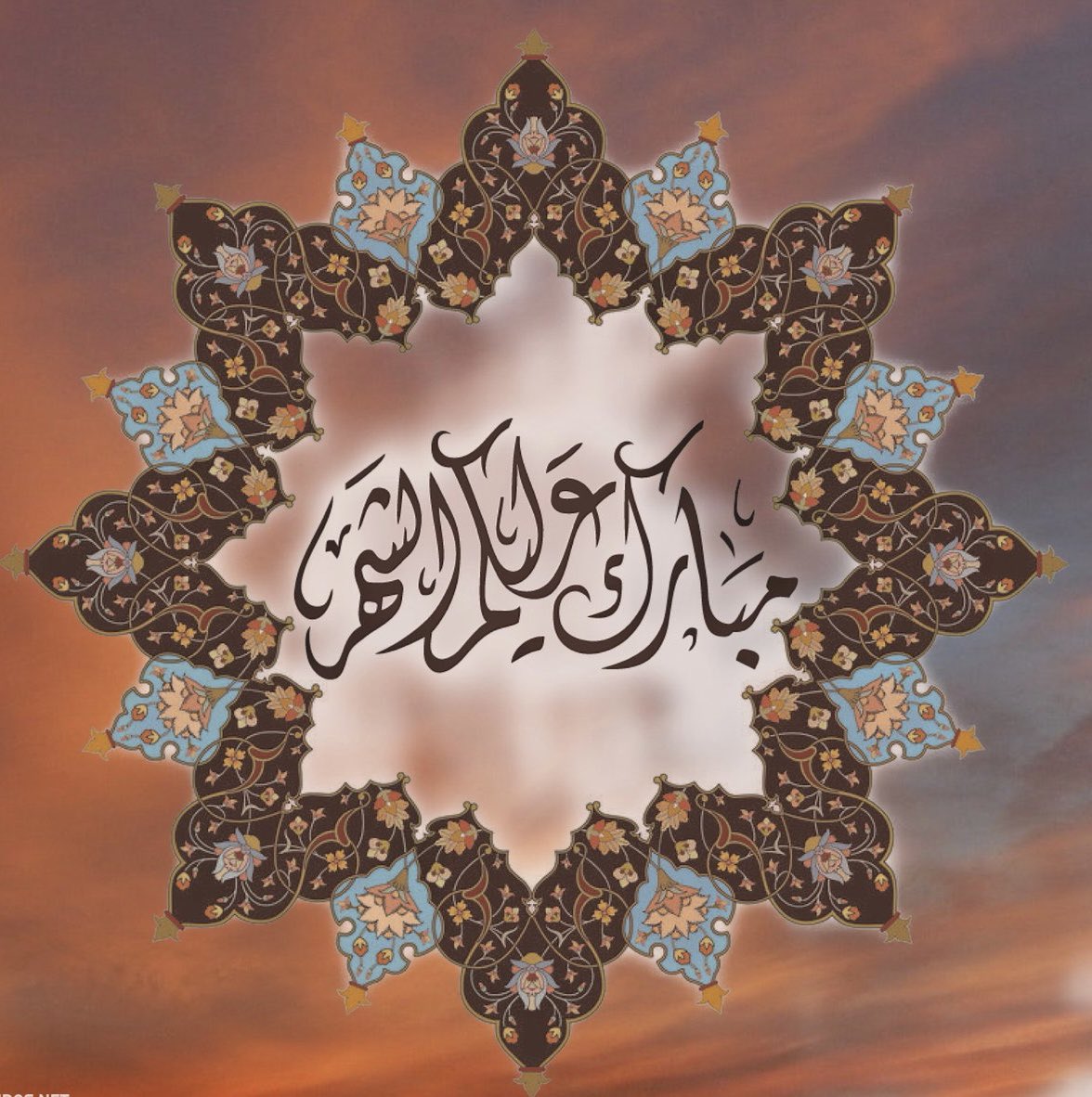 ZamanAlAithan's tweet photo. (شَهْرُ رَمَضَانَ الَّذِي أُنزِلَ فِيهِ الْقُرْآنُ هُدًى لِلنَّاسِ وَبَيِّنَاتٍ مِنَ الْهُدَى وَالْفُرْقَانِ)

مبارك عليكم الشهر الفضيل 🌙 https://t.co/ikQiL1Bw3y