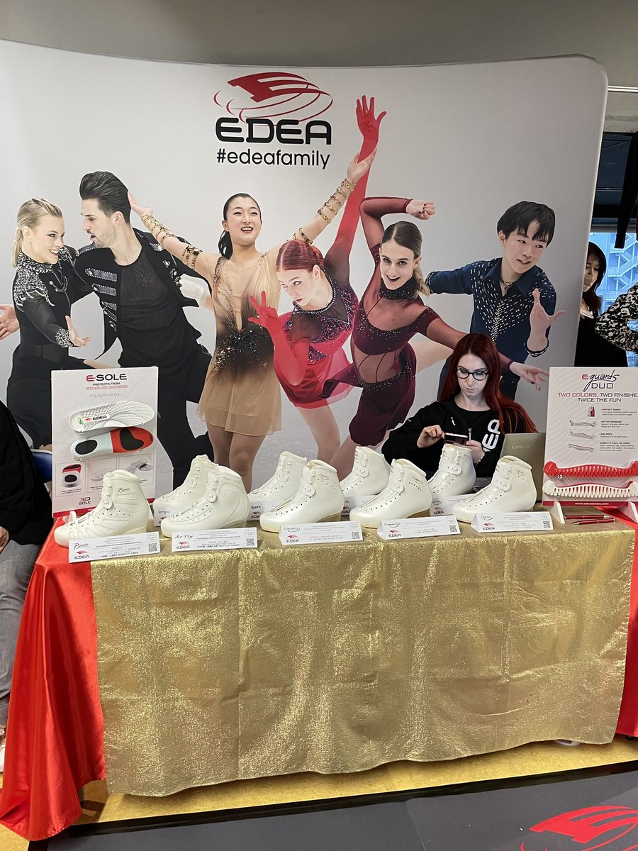 世界選手権会場のEDEAブースにはサーシャ(写真)がいます。

本人が再び日本に来てくれる日を待っています！！😢