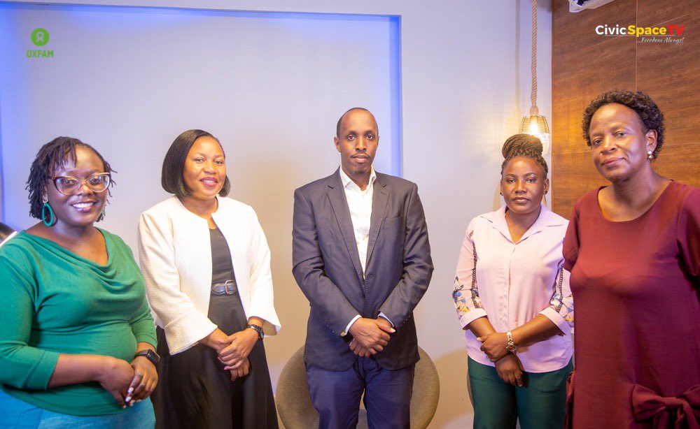 TrendRoomUG's tweet photo. This panel believes, that giving young women social and economic empowerment is one of the keys to ending poverty in Africa and around the world.
#DigitAll https://t.co/Lo5YhmlVe3
