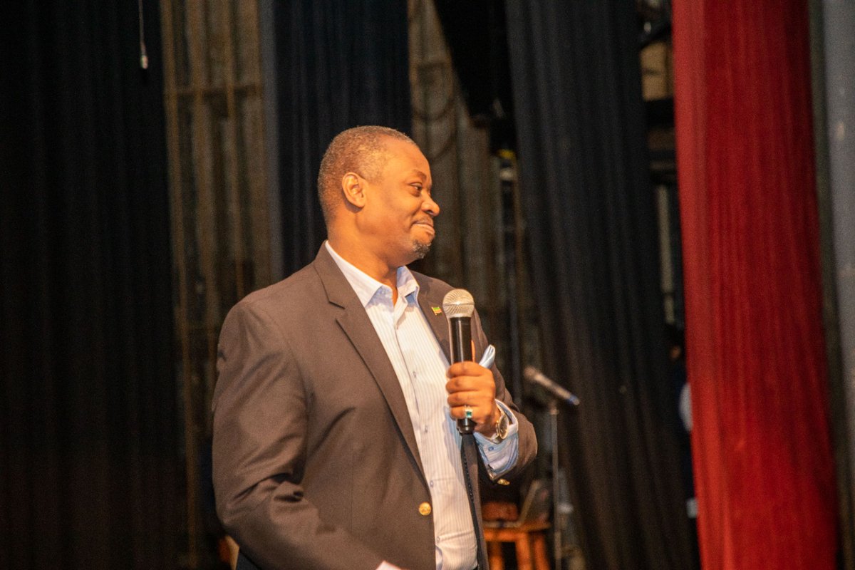 MobbiGirlz's tweet image. @eMobilis and @MobbiGirlz: Breaking Barriers, Empowering Minds with our MD at the helm.
#eMobilistechtalk
#techtalk2023
#emergingtechtrends