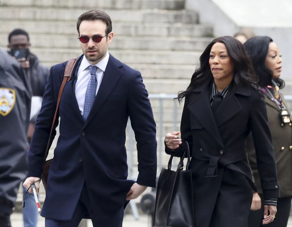 TBSTwizzle's tweet photo. 'DAREDEVIL : BORN AGAIN' BTS
#CharlieCox | #VincentD'Onofrio | #MichaelCuesta https://t.co/1PyZgT3kul